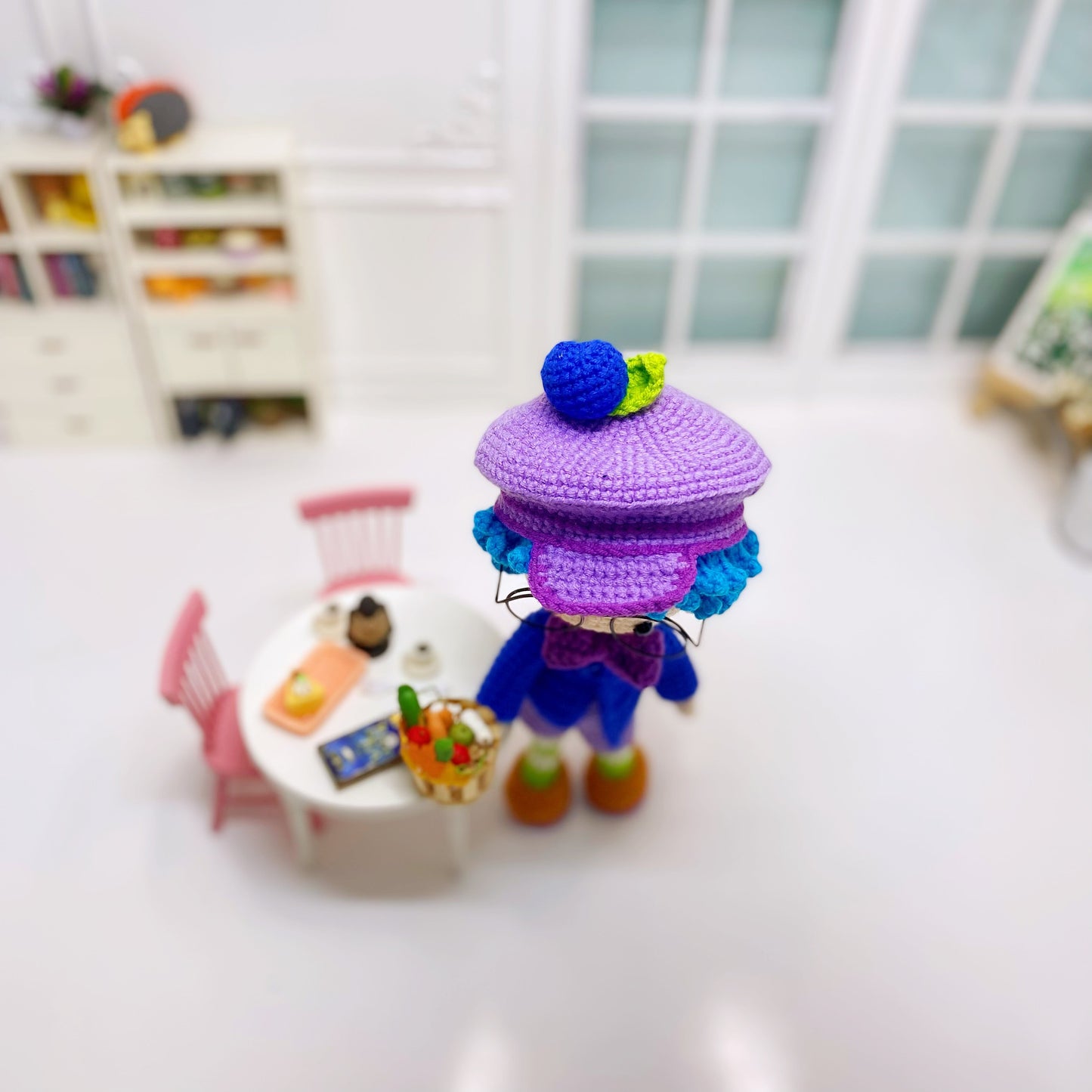 Plum pudding boy (US term)