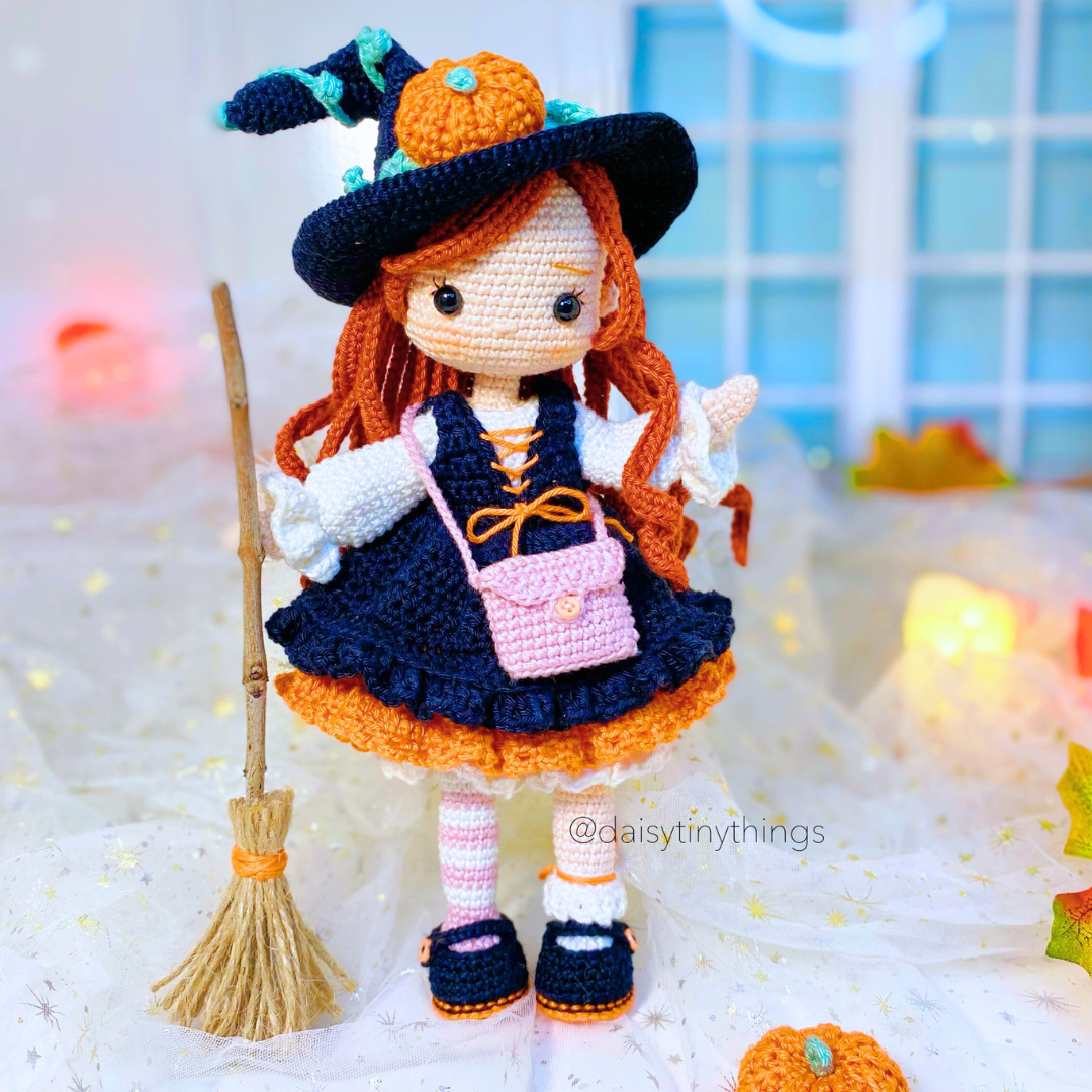 Olivia Witch doll (US term)