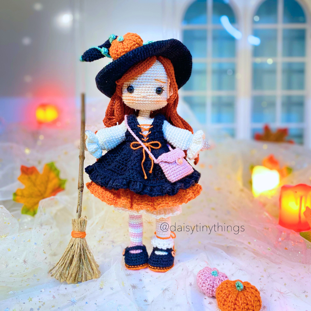 Olivia Witch doll (US term)