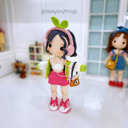 Jinny doll (US term)